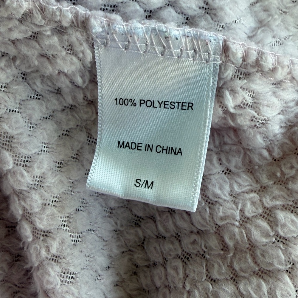 Ulta Beauty Textured Bathrobe in Pastel Pink - Picture 4 of 5
